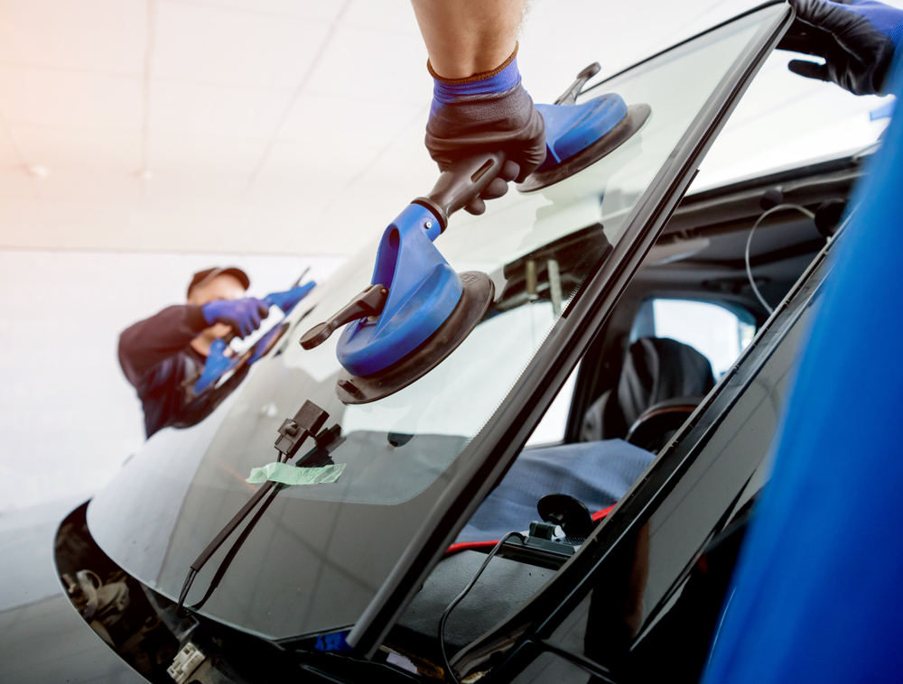 Crystal Clear Driving: Auto Glass Replacement in San Diego
