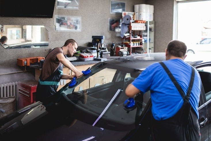 Stress Free Driving Starts with Windshield replacement in San Diego Windshield replacement in San Diego