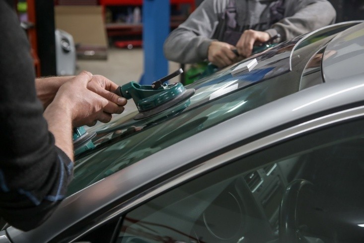 Need Windshield Replacement in San Diego? Start Here